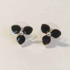 3 Petal Flower Earrings Black Enamel Faux Pearl Silver Tone Metal Post Pierced
